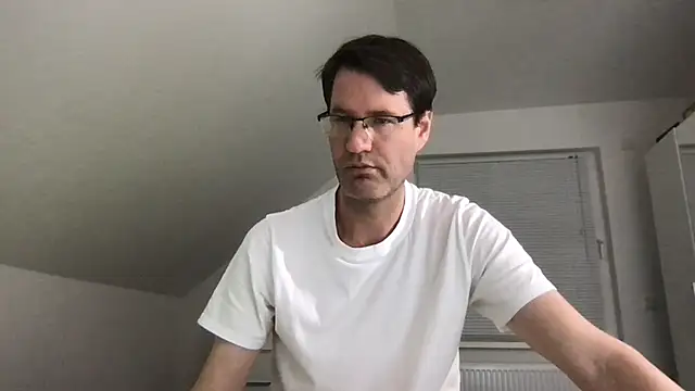 zxzx cam1 online show from February 23, 2025, 5:18 pm