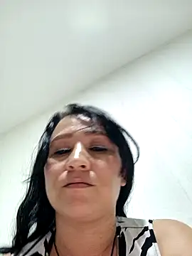 alondraabrown online show from December 8, 2024, 3:43 am