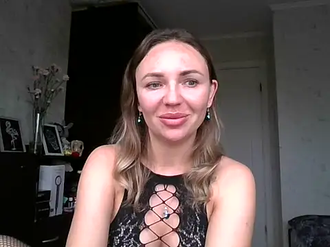 AngelinaLove28 online show from October 13, 2025, 6:24 am