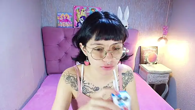 Snapshot of charlottemoonxz chatting on March 30, 2026, 3:24 pm charlottemoonxz online show from March 30, 2026, 3:24 pm