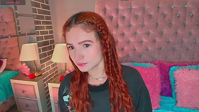 AdelaineBest online show from October 8, 2025, 5:49 am