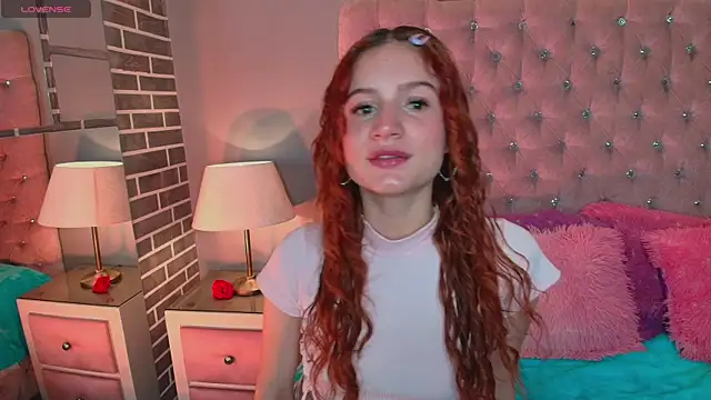 AdelaineBest online show from October 18, 2025, 2:14 am