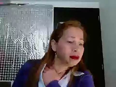Snapshot of CaroMasha chatting on January 30, 2025, 5:06 pm CaroMasha online show from January 30, 2025, 5:06 pm
