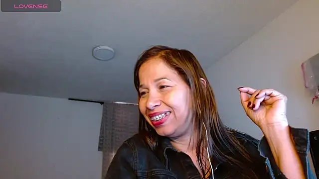 CaroMasha online show from April 17, 2026, 10:46 pm