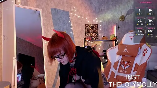 LolyMolli online show from February 7, 2026, 9:46 am