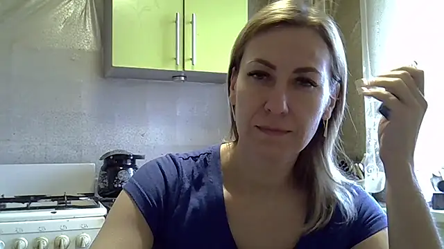 Snapshot of AshleyXHoney chatting on December 5, 2024, 6:54 am AshleyXHoney online show from December 5, 2024, 6:54 am