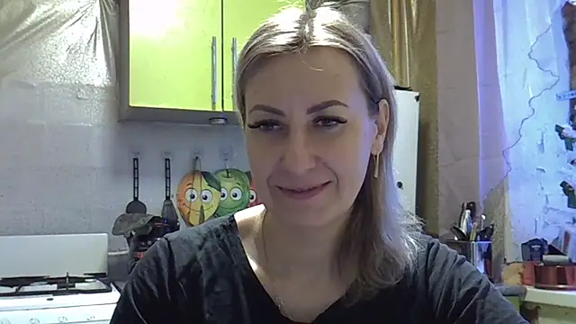 Snapshot of AshleyXHoney chatting on January 15, 2025, 6:01 am AshleyXHoney online show from January 15, 2025, 6:01 am