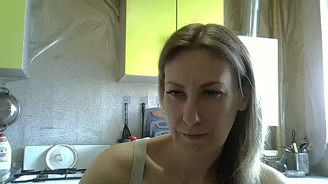 Snapshot of AshleyXHoney chatting on May 7, 2026, 6:41 am AshleyXHoney online show from May 7, 2026, 6:41 am