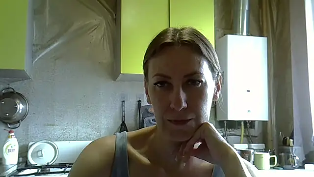 Snapshot of AshleyXHoney chatting on May 25, 2026, 7:25 am AshleyXHoney online show from May 25, 2026, 7:25 am