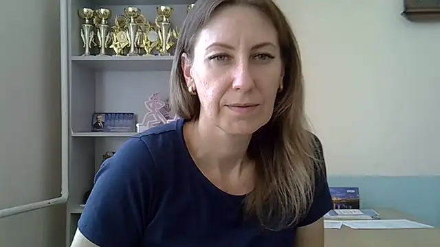 Snapshot of AshleyXHoney chatting on July 6, 2026, 10:34 am AshleyXHoney online show from July 6, 2026, 10:34 am