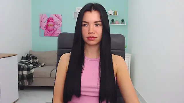 MadisonGomes online show from December 5, 2024, 7:38 am