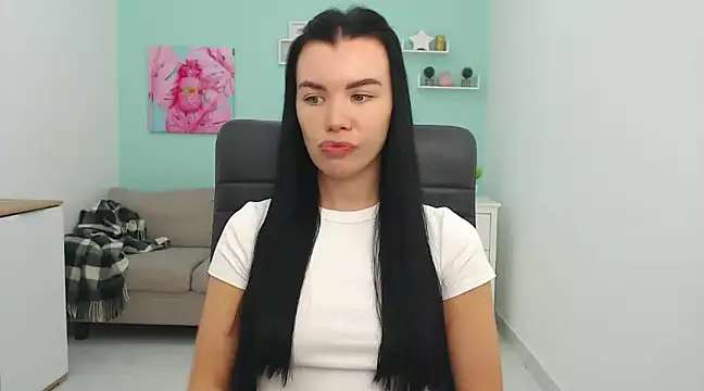 MadisonGomes online show from December 6, 2024, 9:54 am