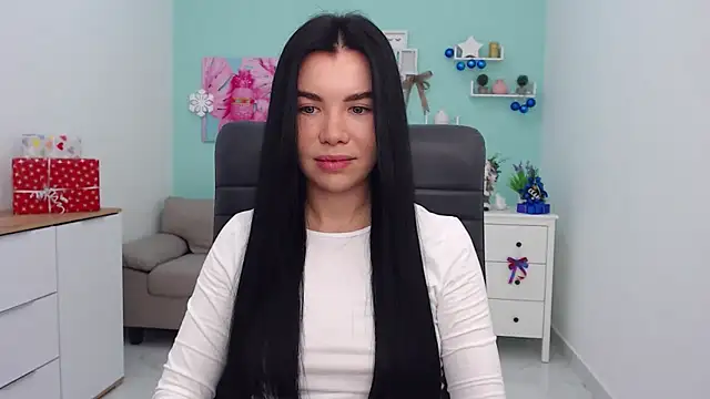 MadisonGomes online show from December 26, 2024, 6:41 am