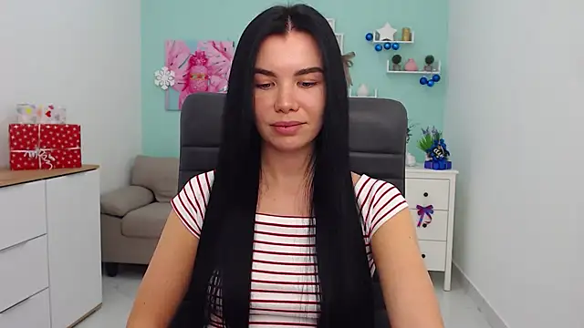 MadisonGomes online show from December 29, 2024, 10:01 am