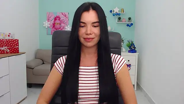 MadisonGomes online show from January 8, 2025, 10:59 am
