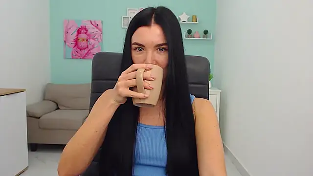 MadisonGomes online show from January 16, 2025, 8:22 am