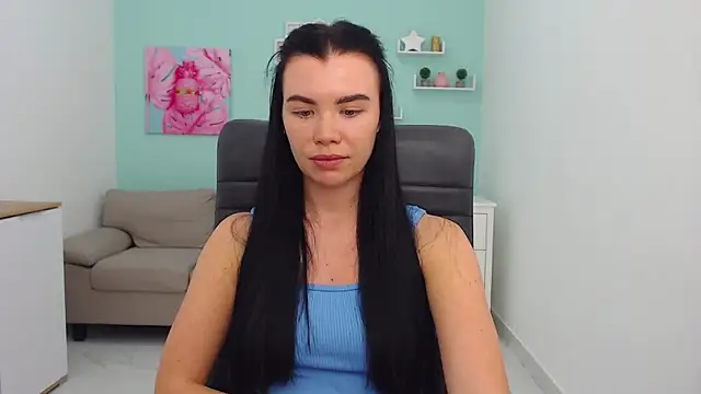 MadisonGomes online show from January 28, 2025, 12:54 pm