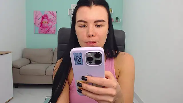 MadisonGomes online show from February 6, 2025, 10:15 am