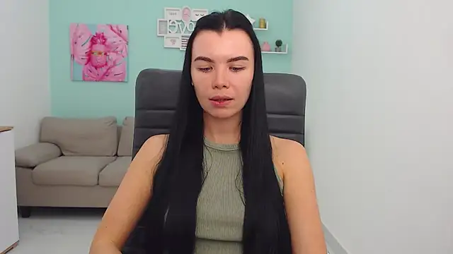 MadisonGomes online show from March 12, 2025, 12:47 pm