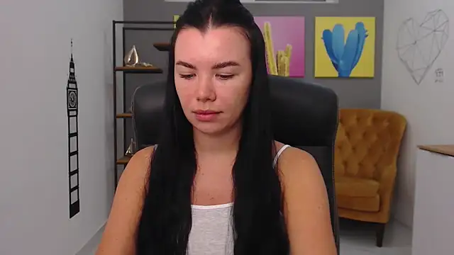 MadisonGomes online show from October 21, 2025, 7:20 am