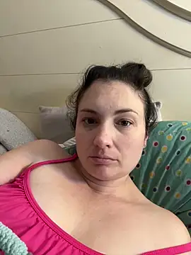 Snapshot of MilfyMrsRobinson chatting on February 8, 2025, 12:17 am MilfyMrsRobinson online show from February 8, 2025, 12:17 am