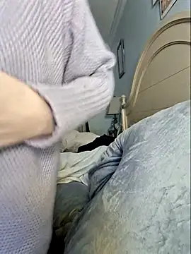 Snapshot of MilfyMrsRobinson chatting on February 19, 2025, 11:57 pm MilfyMrsRobinson online show from February 19, 2025, 11:57 pm