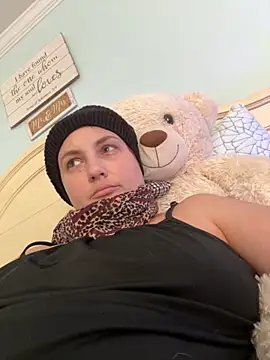 MilfyMrsRobinson online show from March 5, 2026, 1:51 pm