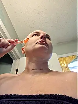 Snapshot of MilfyMrsRobinson chatting on May 1, 2026, 3:38 pm MilfyMrsRobinson online show from May 1, 2026, 3:38 pm