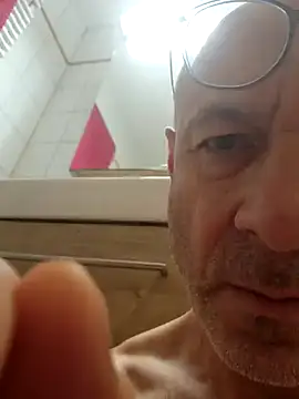 Snapshot of andikali9999 chatting on December 11, 2024, 12:55 pm andikali9999 online show from December 11, 2024, 12:55 pm