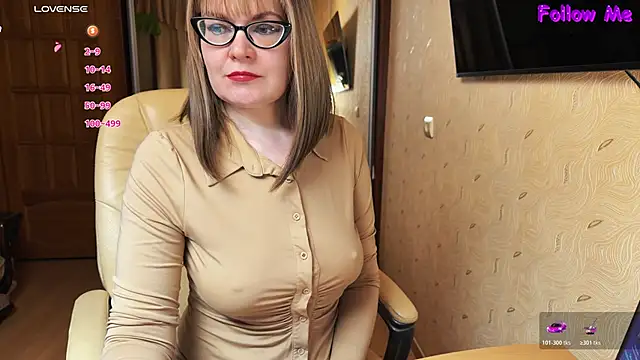 Snapshot of MyLadySkyLuck chatting on June 11, 2026, 5:22 pm MyLadySkyLuck online show from June 11, 2026, 5:22 pm