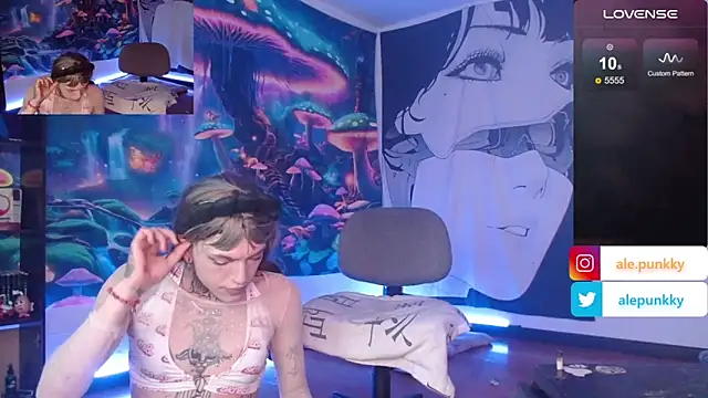 Snapshot of charlotbelucci_ chatting on March 6, 2025, 11:14 am charlotbelucci online show from March 6, 2025, 11:14 am