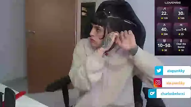 Snapshot of charlotbelucci_ chatting on October 4, 2025, 10:02 am charlotbelucci online show from October 4, 2025, 10:02 am