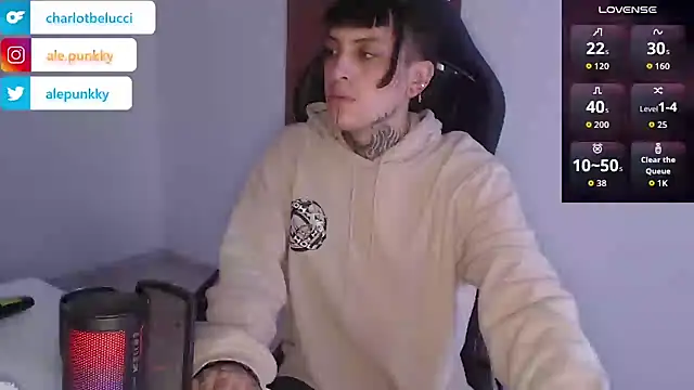 Snapshot of charlotbelucci_ chatting on October 5, 2025, 9:40 am charlotbelucci online show from October 5, 2025, 9:40 am