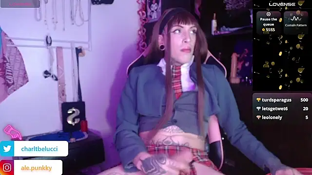 charlotbelucci  online show from February 25, 2026, 11:09 am