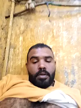 ListedLoin online show from January 5, 2025, 1:26 pm