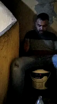 ListedLoin online show from January 6, 2025, 5:38 pm