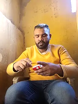 ListedLoin online show from January 12, 2025, 12:01 pm