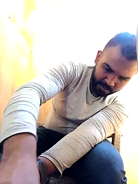 ListedLoin online show from January 18, 2025, 7:28 am