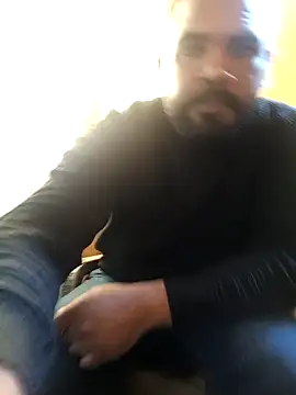 ListedLoin online show from January 30, 2025, 1:31 pm