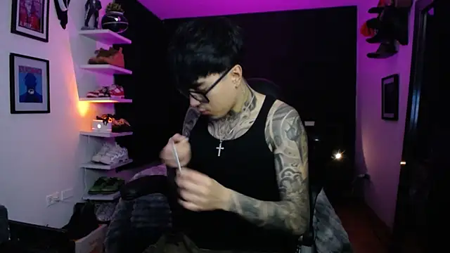 jung dragon online show from November 24, 2025, 3:28 am