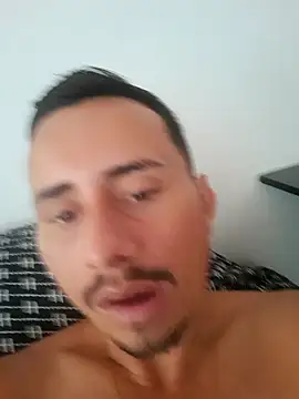 Snapshot of luissilva0071 chatting on May 5, 2026, 11:51 am luissilva0071 online show from May 5, 2026, 11:51 am
