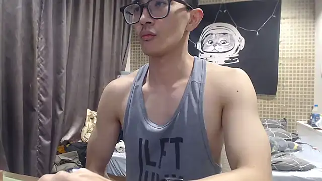 Snapshot of Stevenjt chatting on April 12, 2026, 4:12 pm Stevenjt online show from April 12, 2026, 4:12 pm
