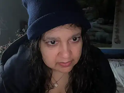 MelanieFawker online show from October 2, 2025, 2:02 pm