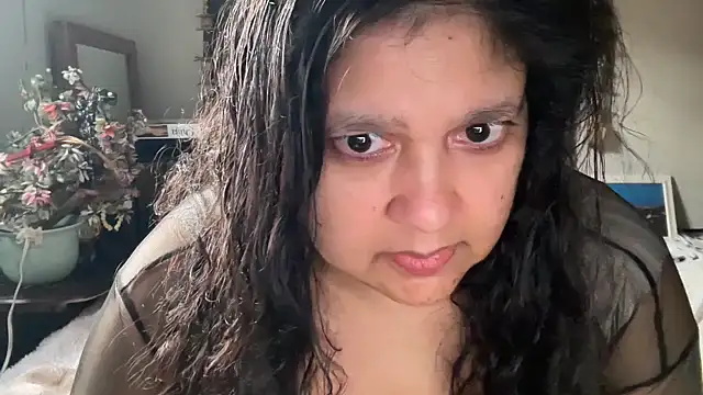 MelanieFawker online show from October 10, 2025, 2:16 pm