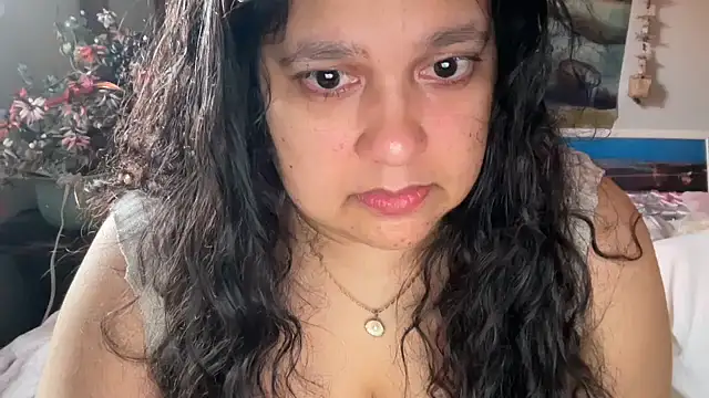 MelanieFawker online show from October 11, 2025, 2:26 pm