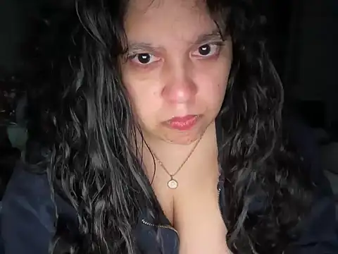 MelanieFawker online show from November 30, 2025, 4:44 pm