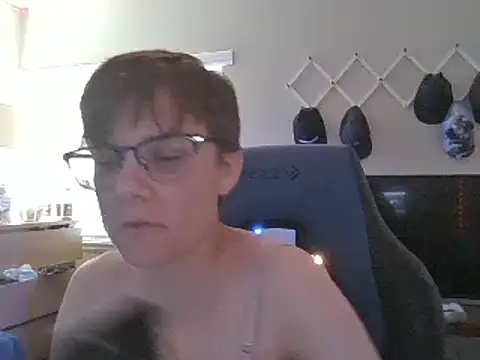 KaliSnow199623 online show from December 4, 2024, 6:39 pm