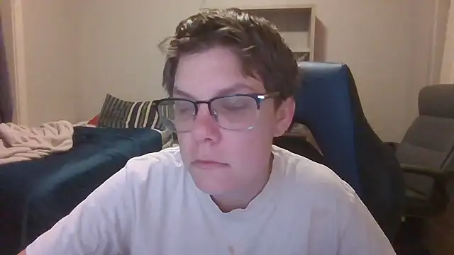 KaliSnow199623 online show from September 13, 2025, 9:42 am