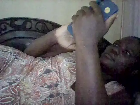 missarpie online show from April 3, 2026, 6:33 am