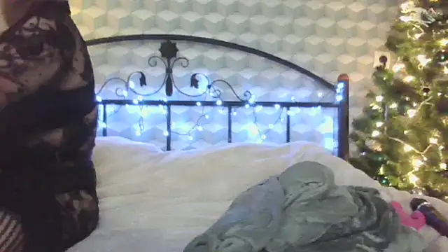 Snapshot of _Leslyy_Solo_1 chatting on December 30, 2024, 1:58 pm Leslyy Solo 1 online show from December 30, 2024, 1:58 pm